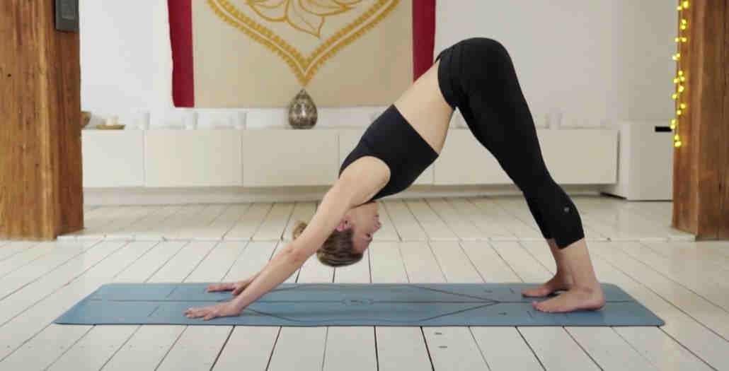 Does downward dog tone the arms?